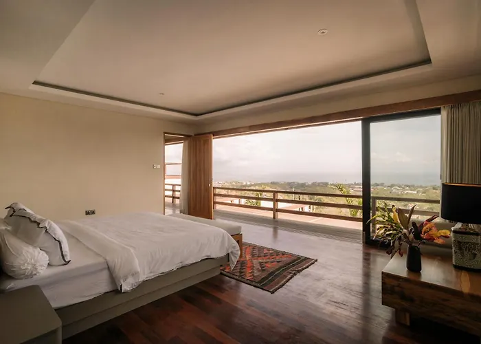 Treetop Uluwatu